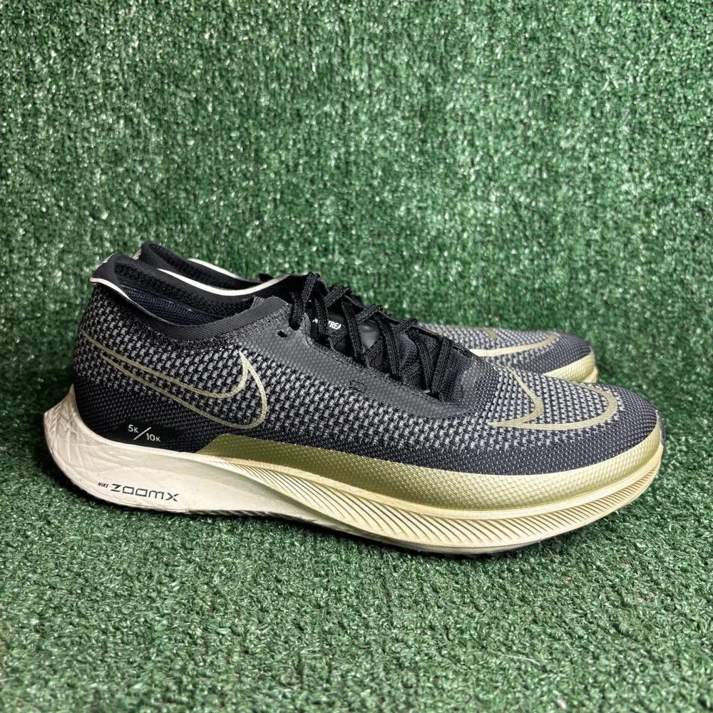 Nike ZoomX Streakfly Road Racing Athletic Sneaker Black Gold Metallic Mens Sz 10